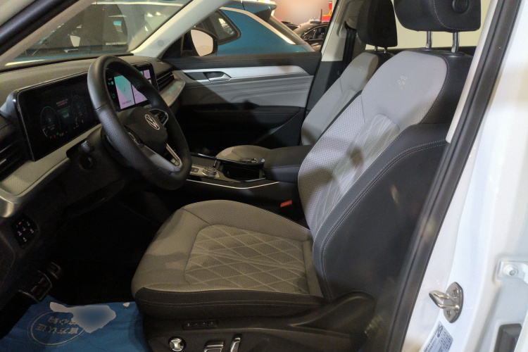 Volkswagen Tavendor 2024 #15 Volkswagen Tavendor 2024 car image #15