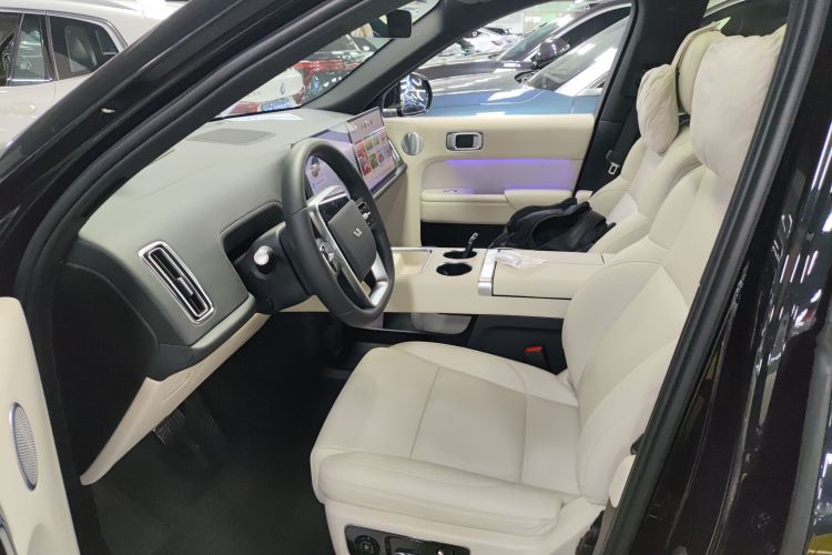 Li L8 2023 изображение автомобиля #15