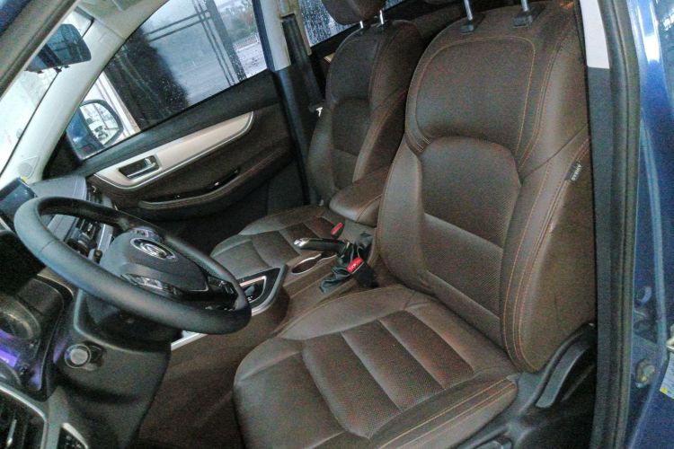 Forthing JOYEAR X5 2019 car image #15