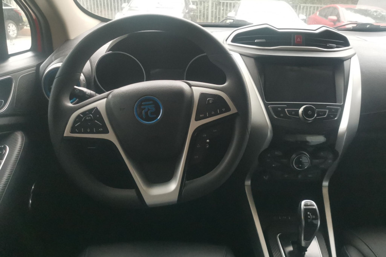 BYD Yuan New Energy 2018 car image #15