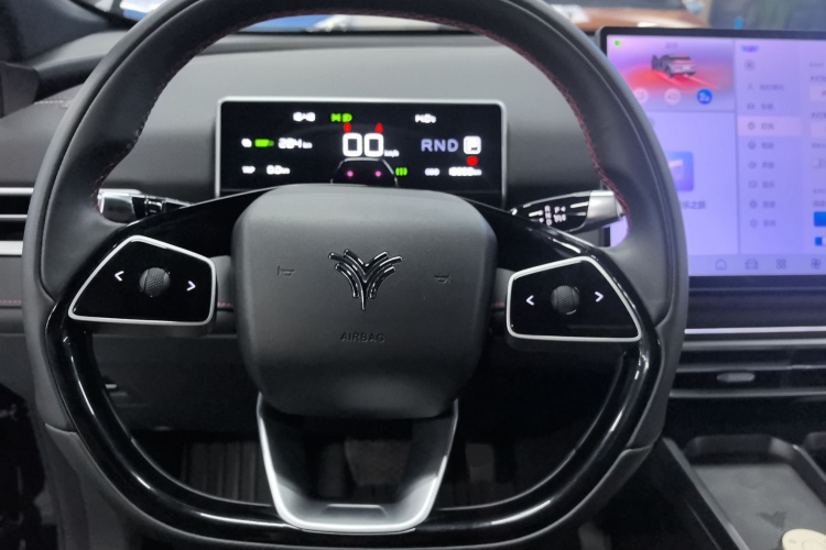 哪吒汽车 哪吒X 2023 #15 哪吒汽车 哪吒X 2023 汽车图片 #15