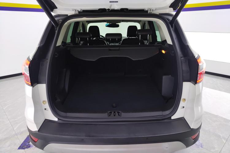 Ford Kuga 2017 car image #15