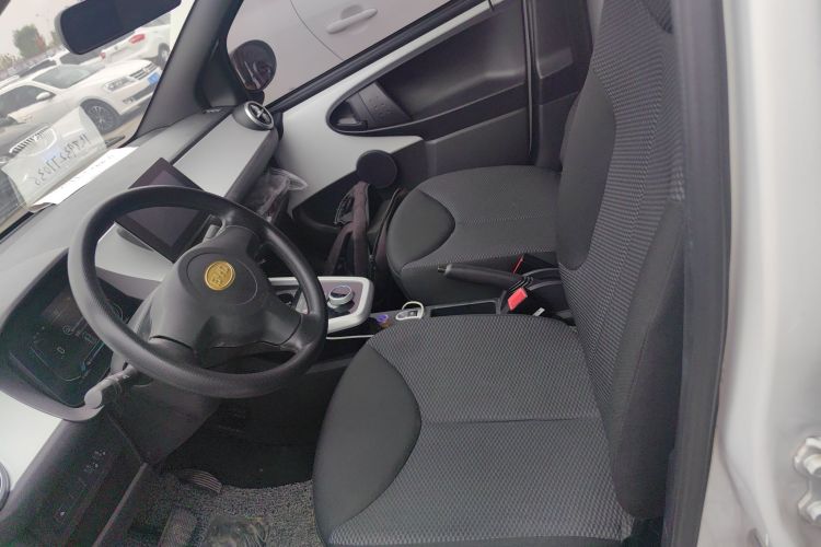 BYD e1 2020 #15 BYD e1 2020 car image #15