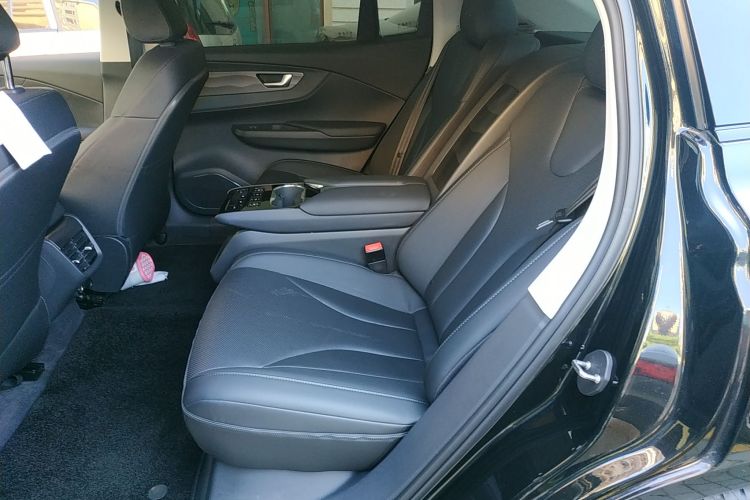 HongQi E-QM5 2022 immagine di auto #15