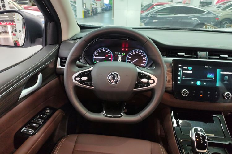 2025 car image #15