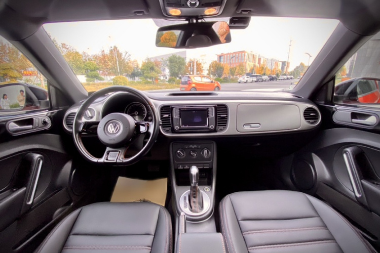 Volkswagen Beetle 2016 car image #15