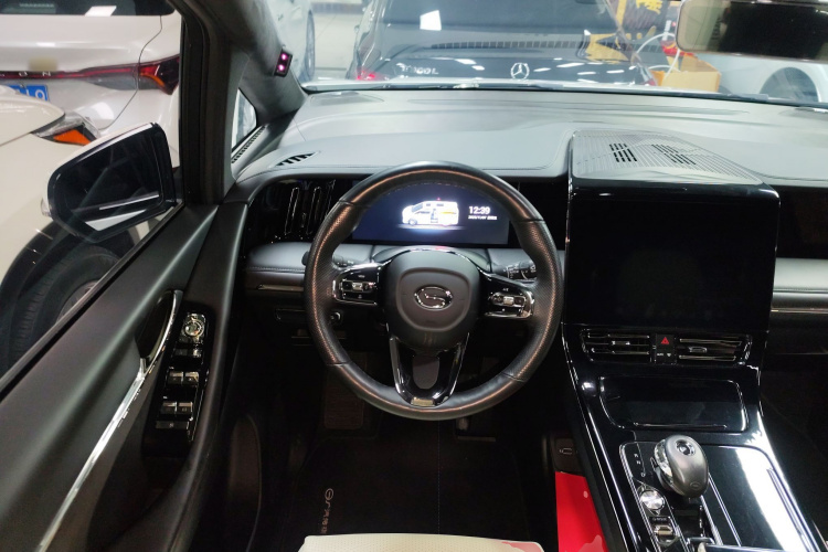 GAC Trumpchi M8 2022 #15 GAC Trumpchi M8 2022 car image #15