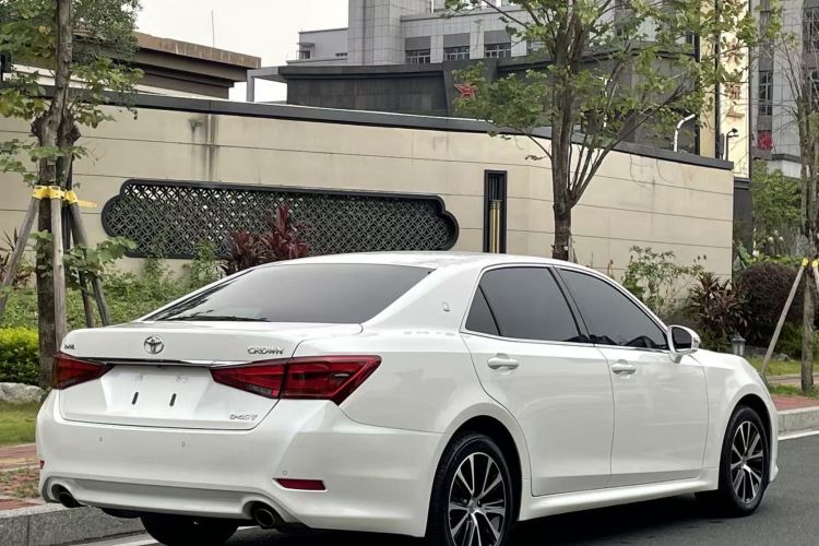 丰田 皇冠 2018 #15 丰田 皇冠 2018 汽车图片 #15