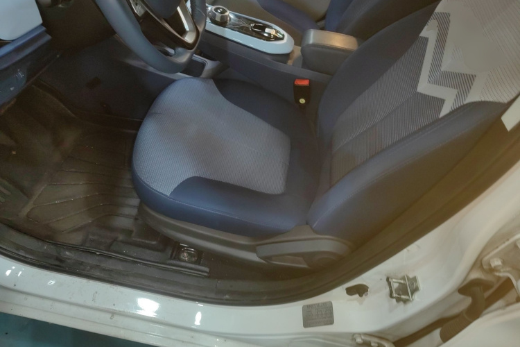 Changan BenBen E-Star 2022 car image #15