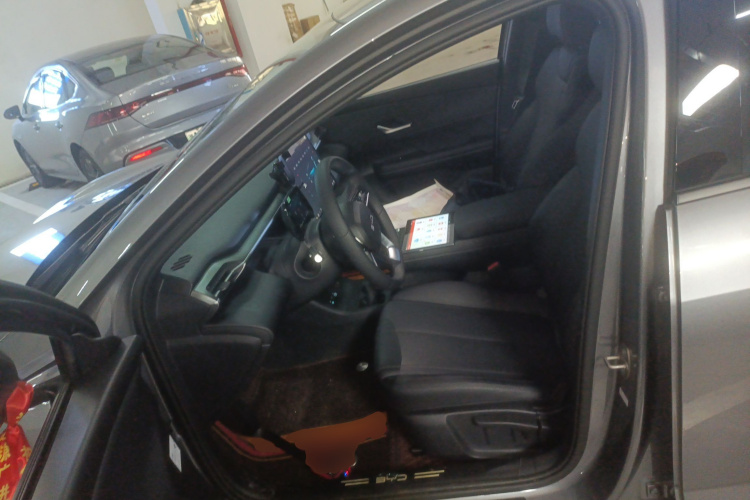 BYD e7 2025 #15 BYD e7 2025 car image #15