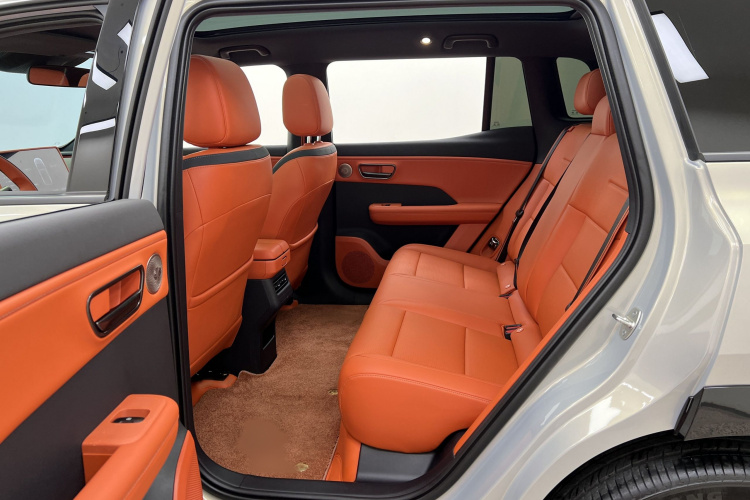 Toyota Bozhi 3X 2025 immagine di auto #15