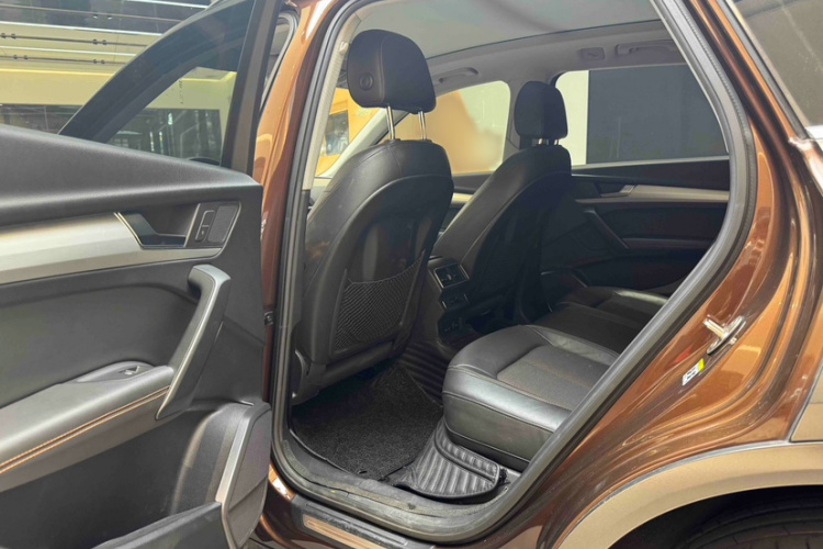 Audi Q5L 2018 imagem de carro #15