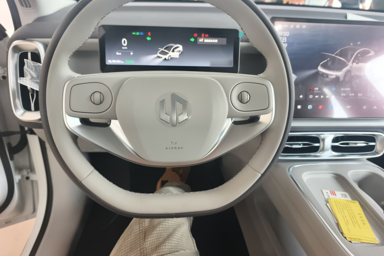 零跑汽车 零跑B01 2025 汽车图片 #15