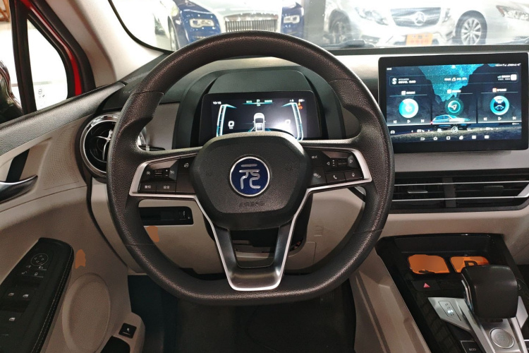 BYD Yuan 2021 #15 BYD Yuan 2021 car image #15