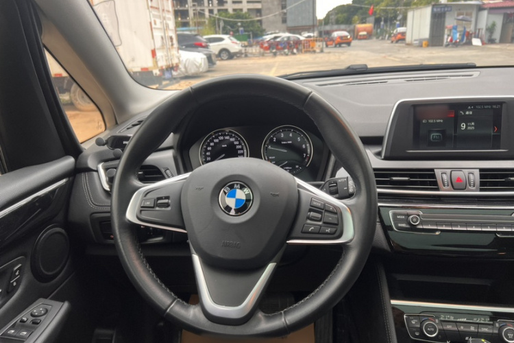 BMW 2 Series Tourer (Imported) 2018 car image #15