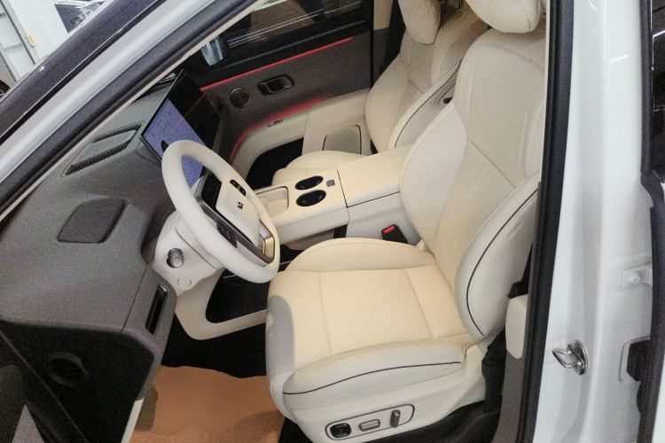 Li i8 2025 изображение автомобиля #15