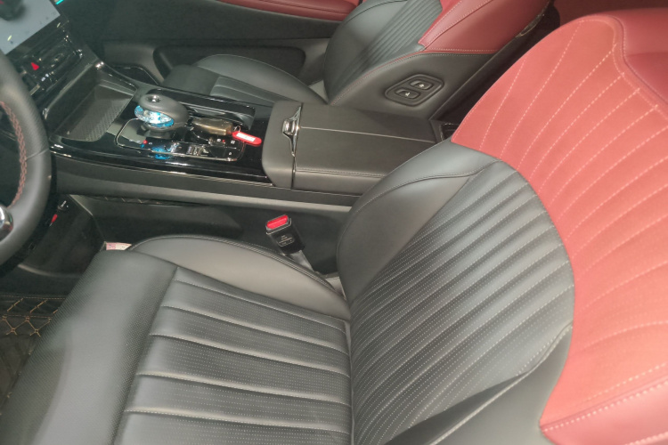 GAC Trumpchi E9 2024 imagem de carro #15