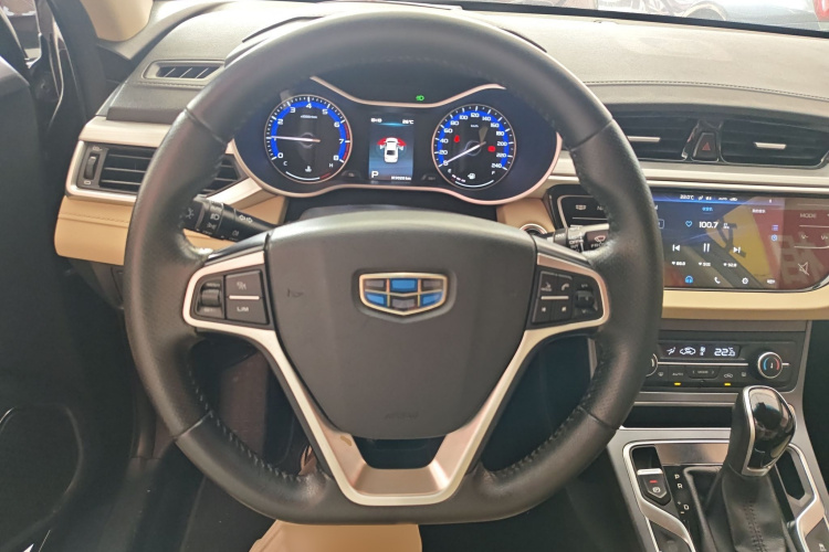 GEELY Emgrand 2018 car image #15