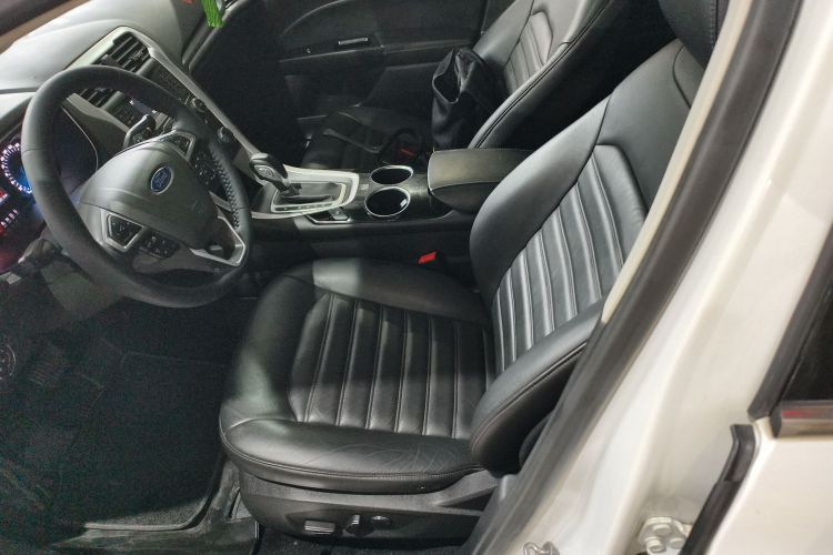 福特 蒙迪欧 2015 汽车图片 #15