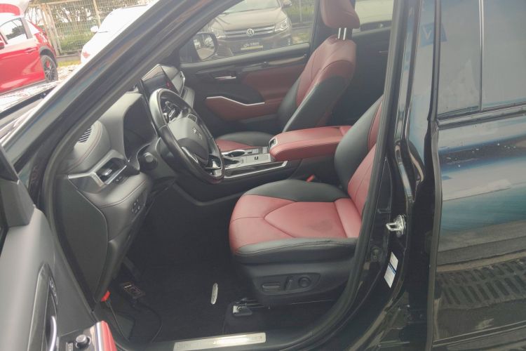 Toyota Crown Kluger 2021 car image #15