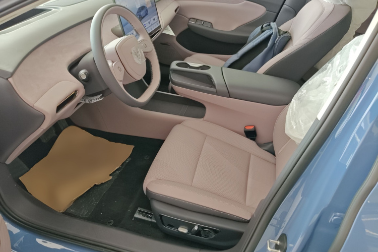 HongQi TianGong 05 2025 immagine di auto #15