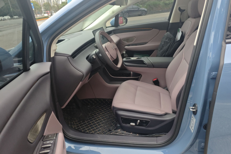 HongQi TianGong 06 2025 car image #15