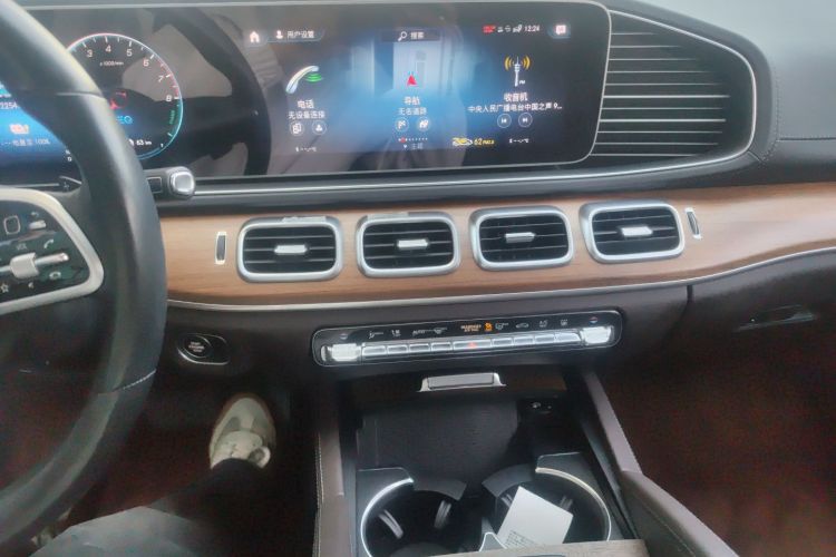 Mercedes-Benz GLE Class New Energy 2021 car image #15