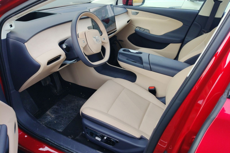 HongQi TianGong 05 2025 immagine di auto #15