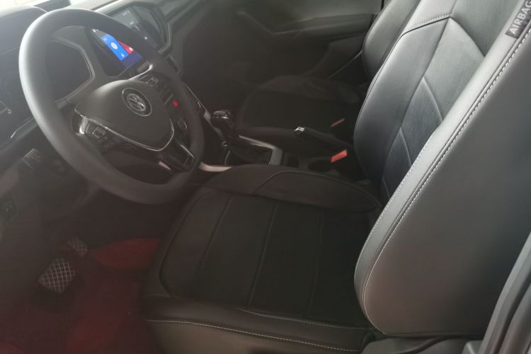 Volkswagen T-Cross 2020 #15 Volkswagen T-Cross 2020 car image #15