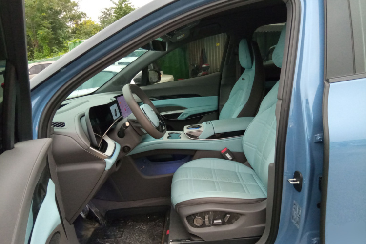 HongQi TianGong 08 2025 car image #15