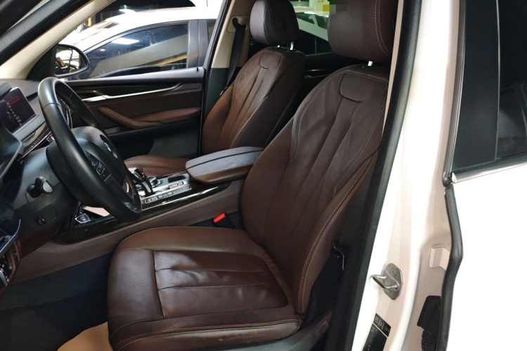 BMW X5 2014 car image #15