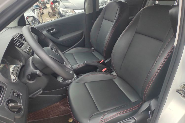 Polo 2019 car image #15
