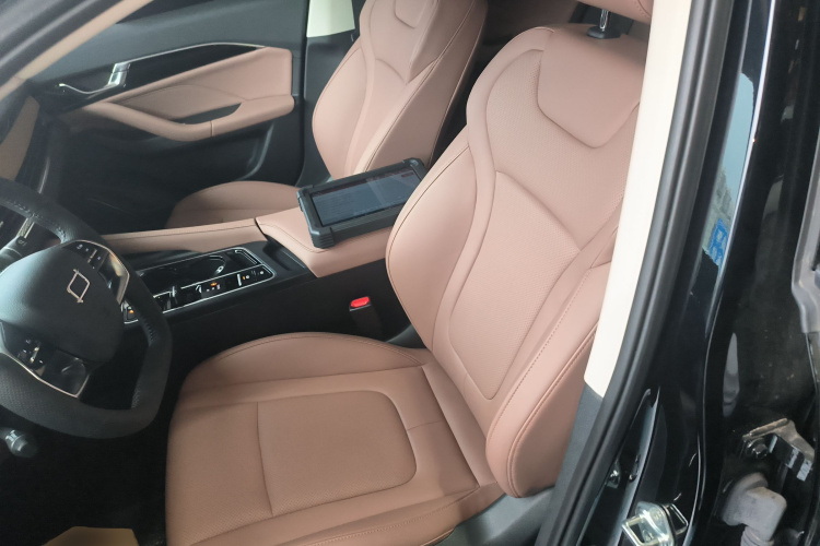 2024 car image #15