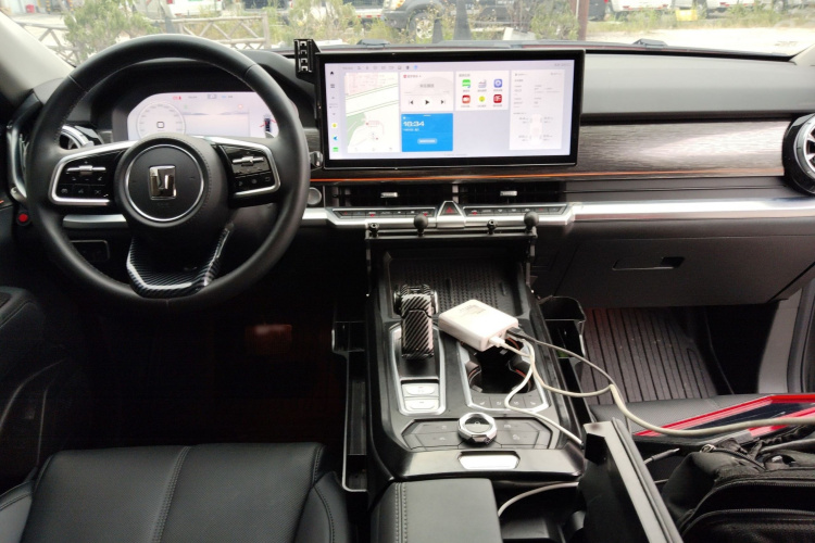 Tank 400 2023 car image #15