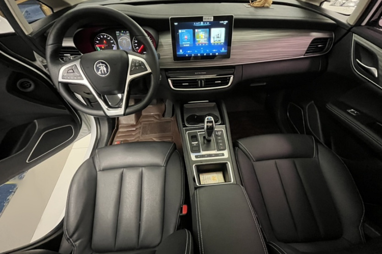 比亚迪 宋MAX新能源 2019 汽车图片 #15