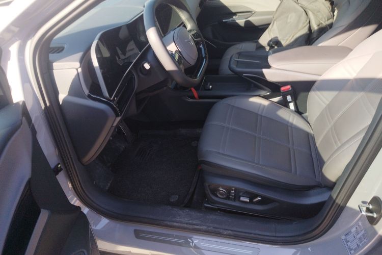 HongQi EH7 2024 car image #15