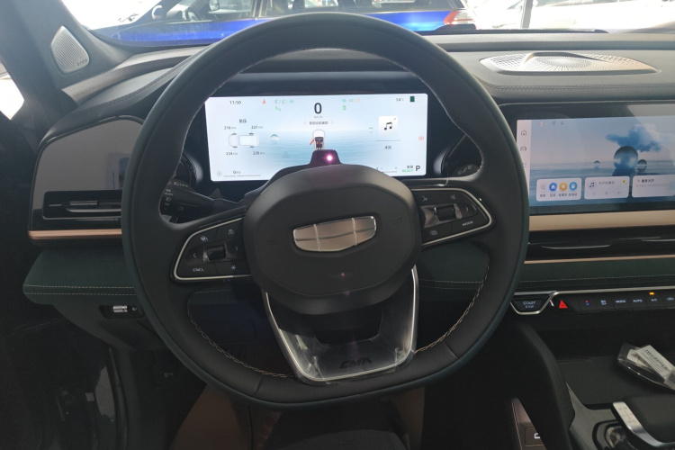 GEELY Monjaro MHEV 2025 car image #15