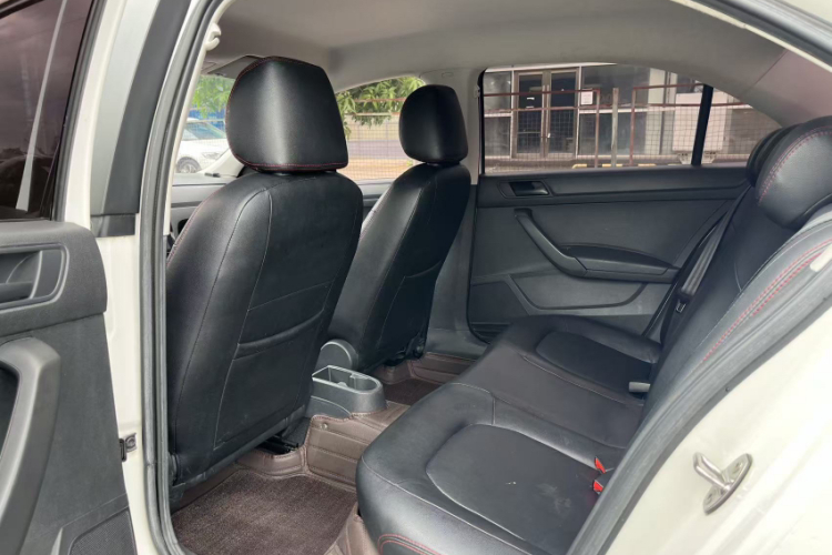 Volkswagen Santana 2019 car image #15