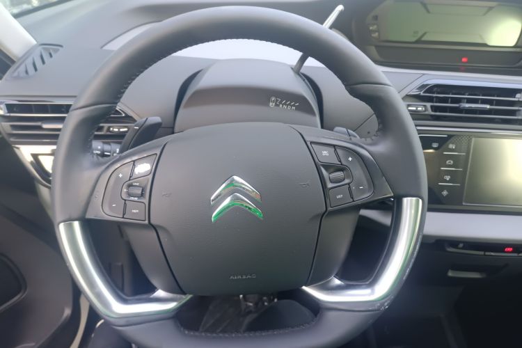 Citroen C4 PICASSO 2018 car image #15