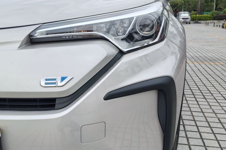 Toyota C-HR EV 2021 #15 Toyota C-HR EV 2021 car image #15