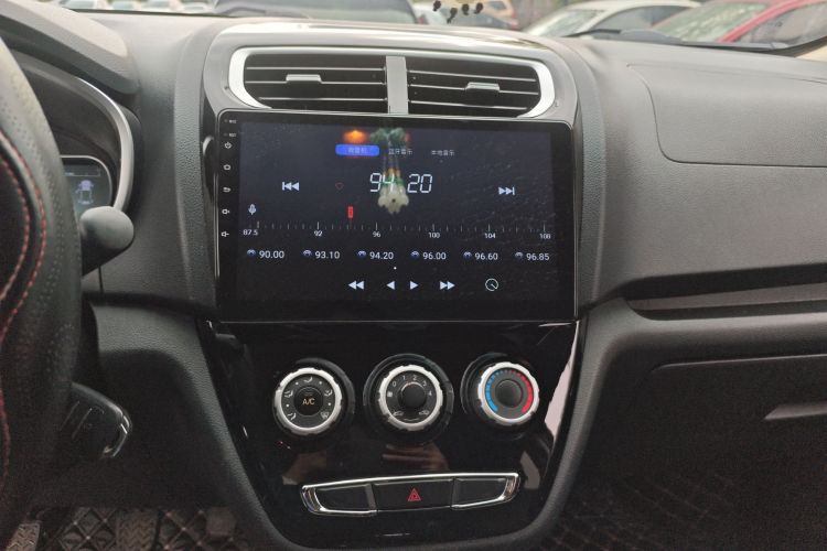 SWM X2 2022 imagen de coche #15