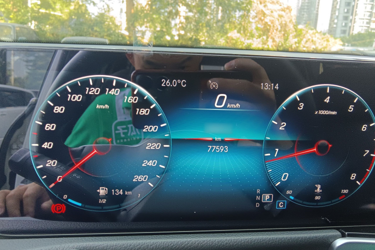 Mercedes-Benz GLB Class 2021 immagine di auto #15