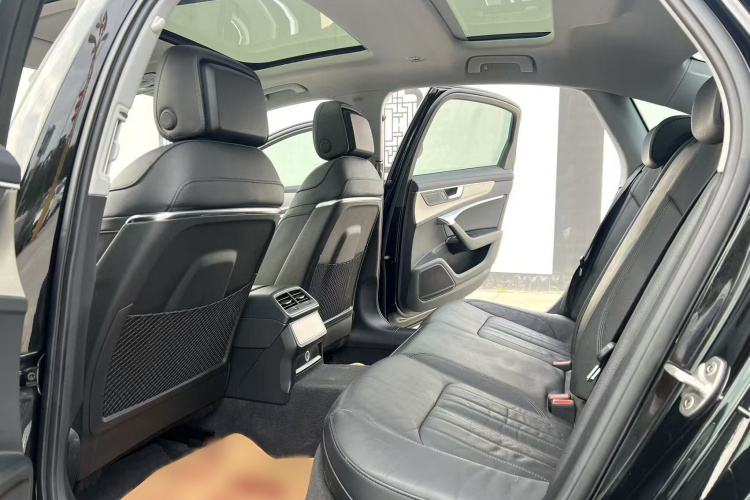 Audi A6L 2020 car image #15