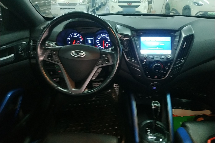 Hyundai Veloster 2015 #15 Hyundai Veloster 2015 car image #15