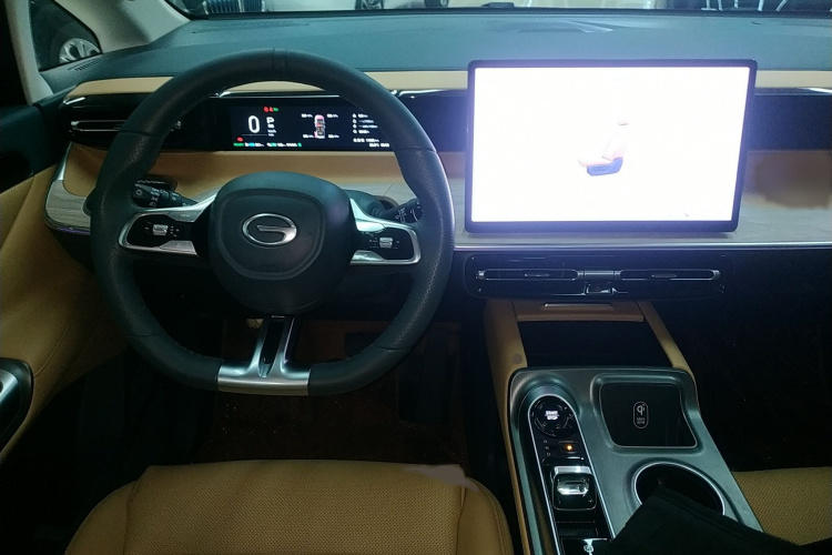 GAC Trumpchi E8 New Energy 2024 car image #15