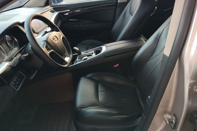 GEELY Ulion 2015 immagine di auto #15