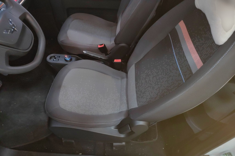 Wuling Hongguang MINI EV 2025 car image #15