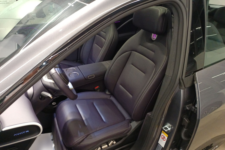 Avatr 07 2024 car image #15