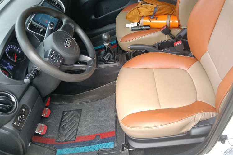 起亚 焕驰 2018 汽车图片 #15