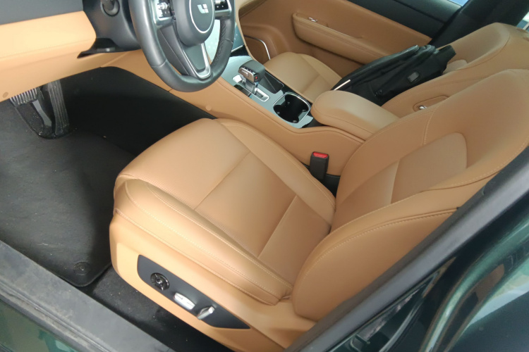 理想汽车 理想ONE 2021 汽车图片 #15